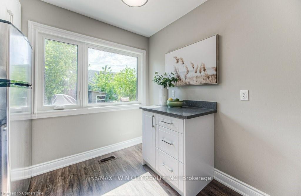 Photo 22 of 107 Charles Best Place, Kitchener — HOMEH