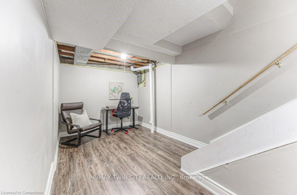 Photo 33 of 107 Charles Best Place, Kitchener — HOMEH