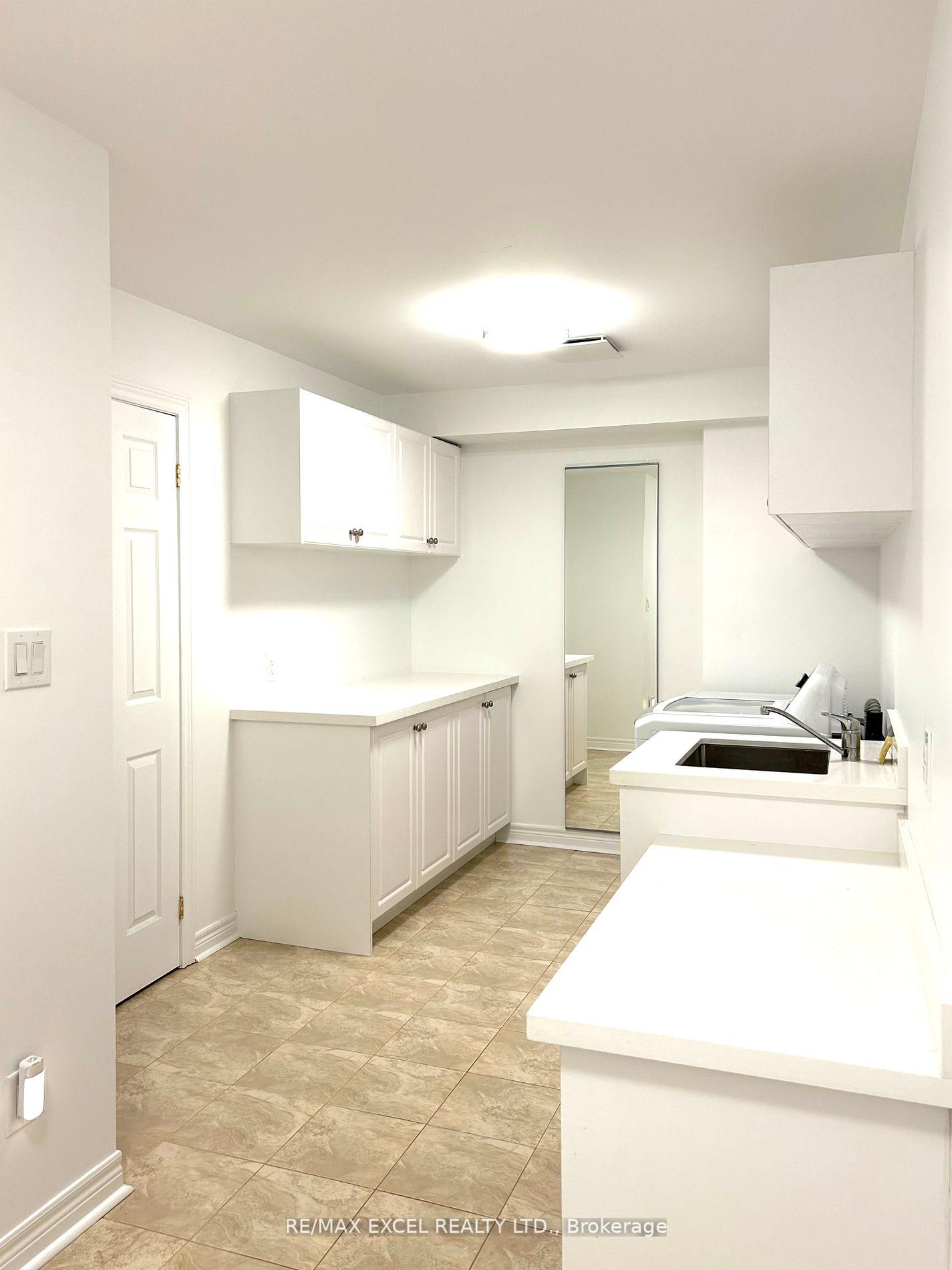 Photo 12 of 17 Earnshaw Drive, Markham, Victoria Square — HOMEH
