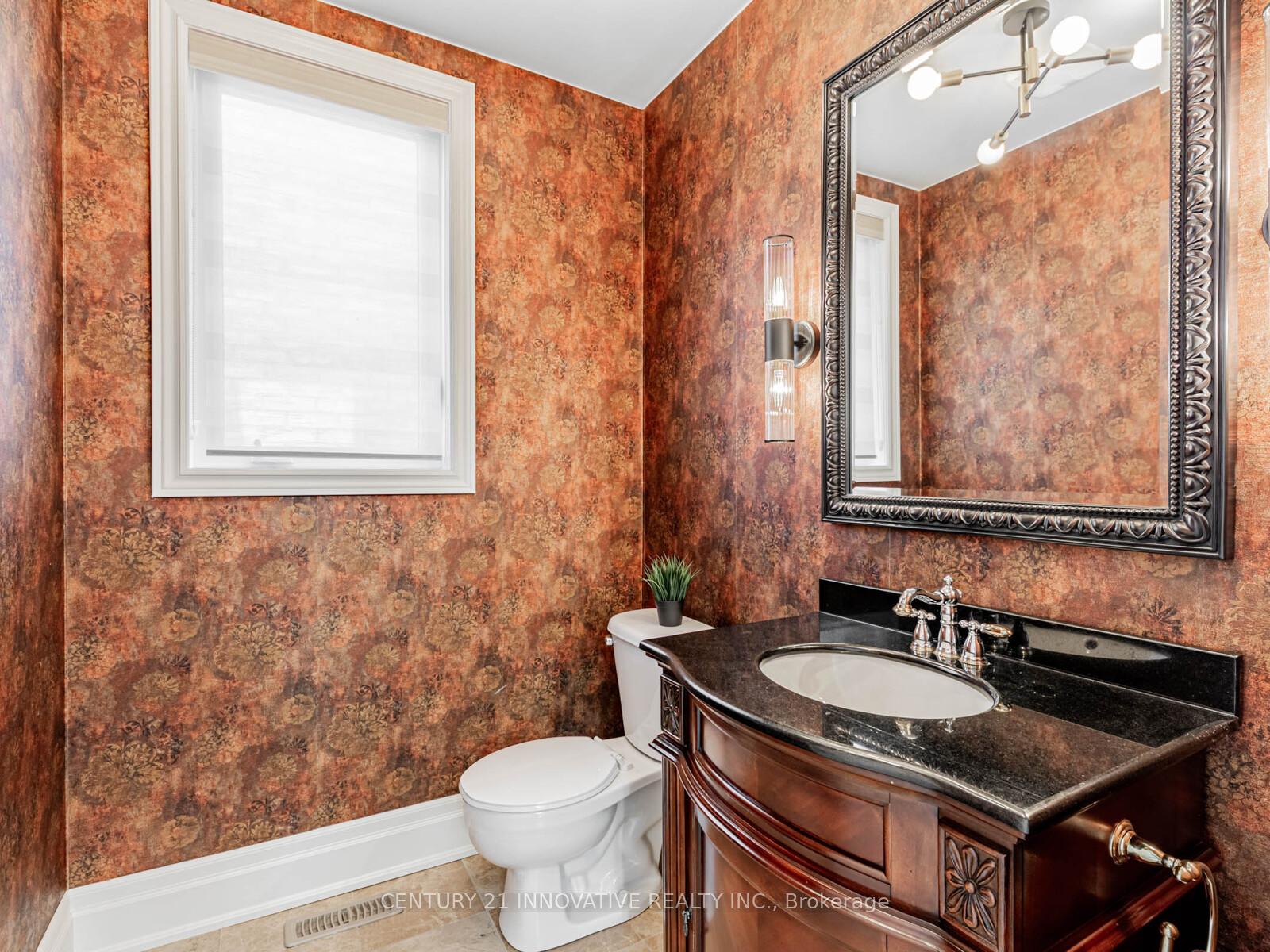 Photo 9 of 7 Stonechurch Crescent, Markham, Box Grove — HOMEH