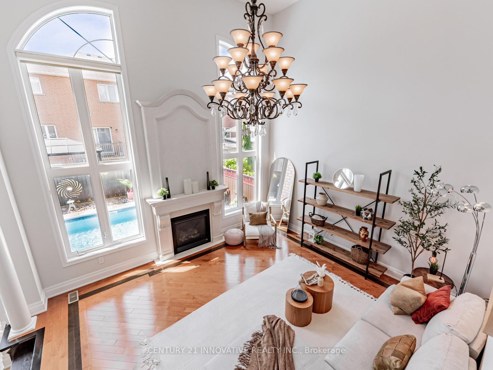 Photo 12 of 7 Stonechurch Crescent, Markham, Box Grove — HOMEH