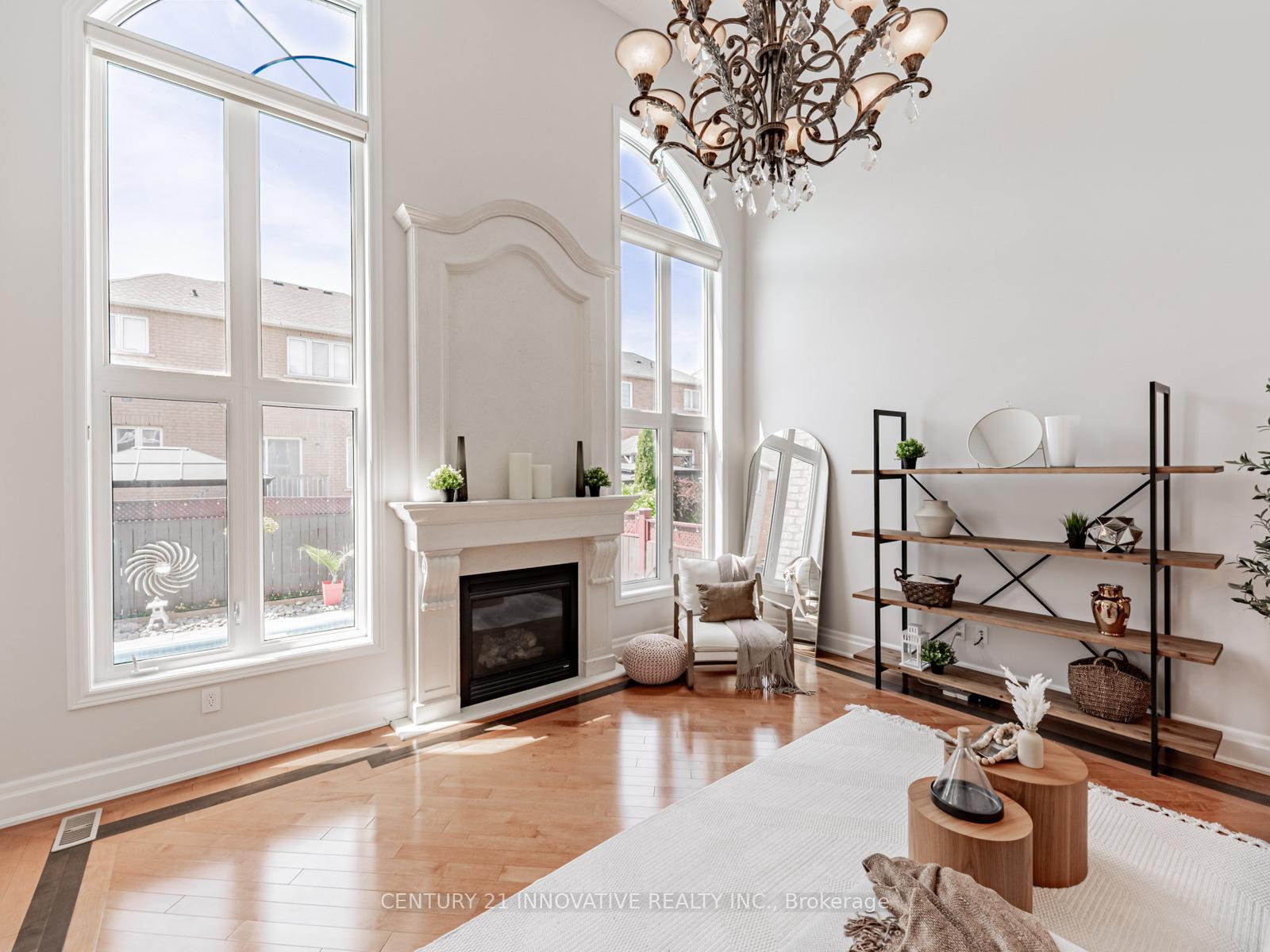 Photo 13 of 7 Stonechurch Crescent, Markham, Box Grove — HOMEH