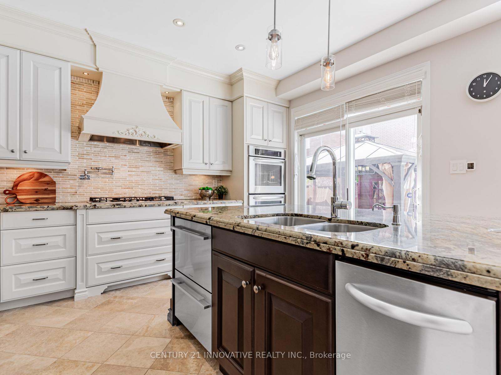Photo 16 of 7 Stonechurch Crescent, Markham, Box Grove — HOMEH