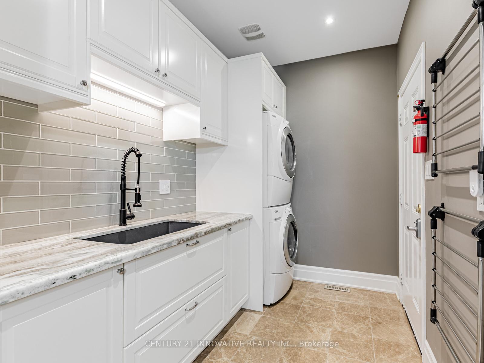Photo 19 of 7 Stonechurch Crescent, Markham, Box Grove — HOMEH