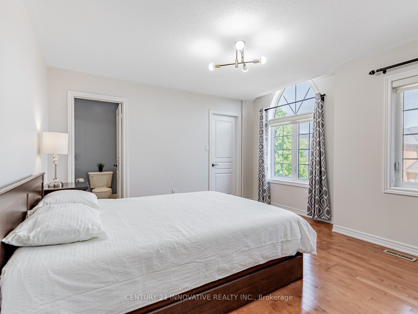Photo 30 of 7 Stonechurch Crescent, Markham, Box Grove — HOMEH