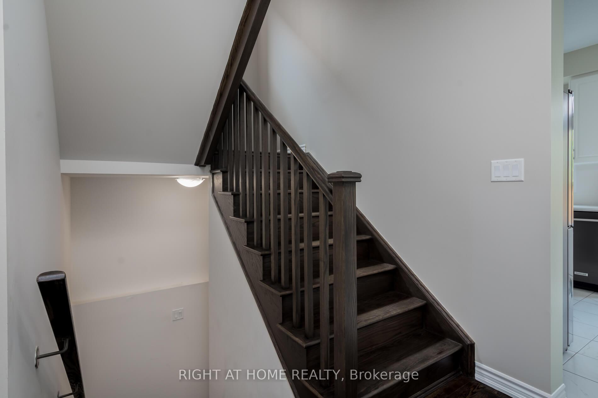 Photo 18 of 2191 Grainger Loop, Innisfil, Alcona — HOMEH