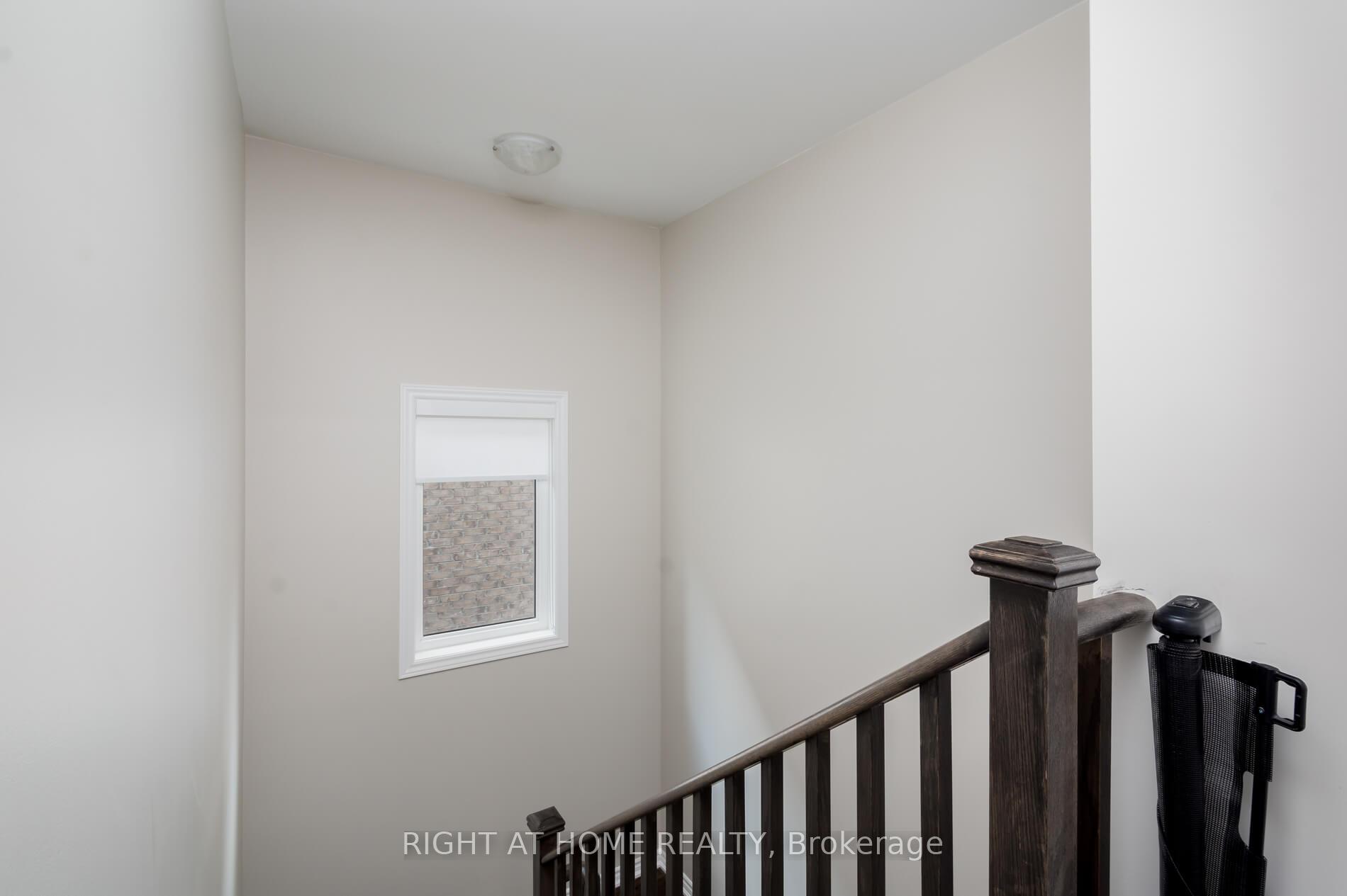Photo 19 of 2191 Grainger Loop, Innisfil, Alcona — HOMEH
