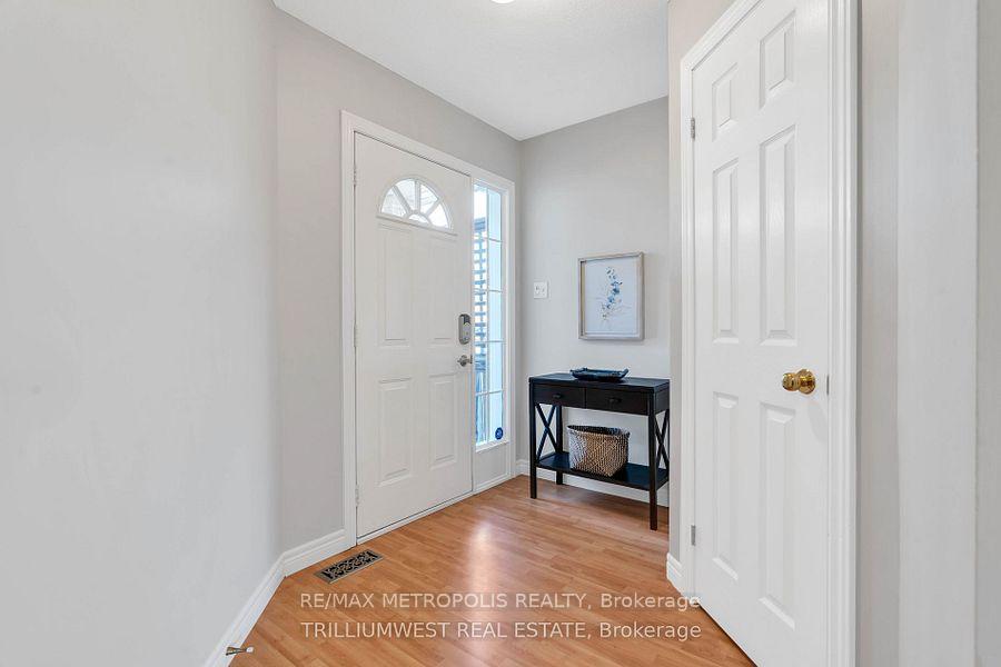 Photo 4 of 87 Tagge Street, Kitchener — HOMEH