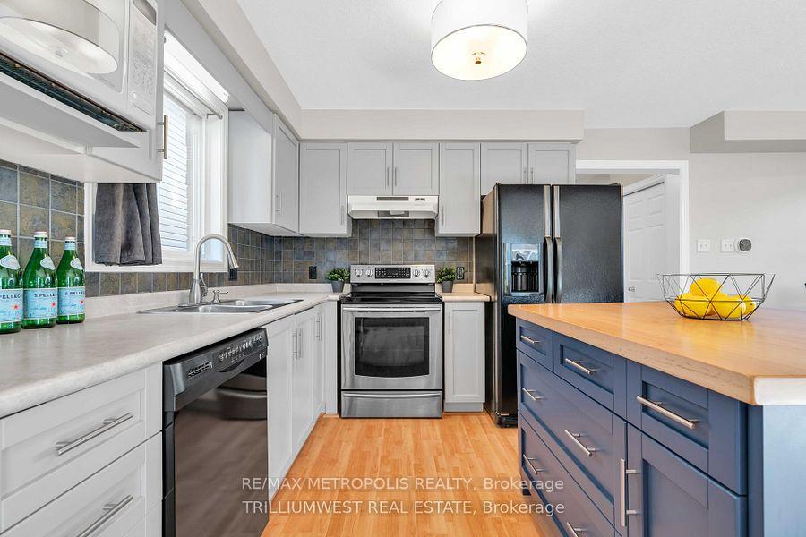 Photo 7 of 87 Tagge Street, Kitchener — HOMEH