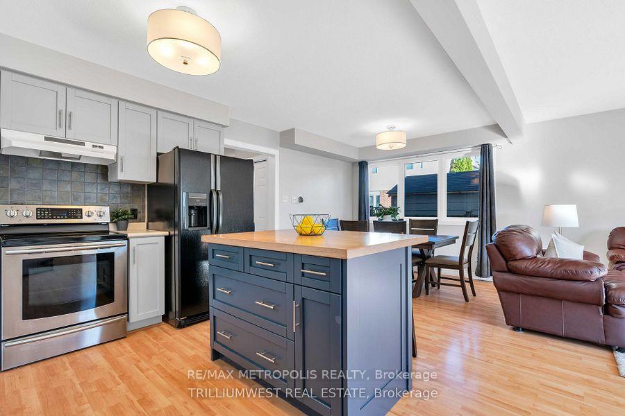 Photo 8 of 87 Tagge Street, Kitchener — HOMEH