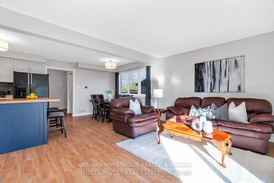 Photo 10 of 87 Tagge Street, Kitchener — HOMEH