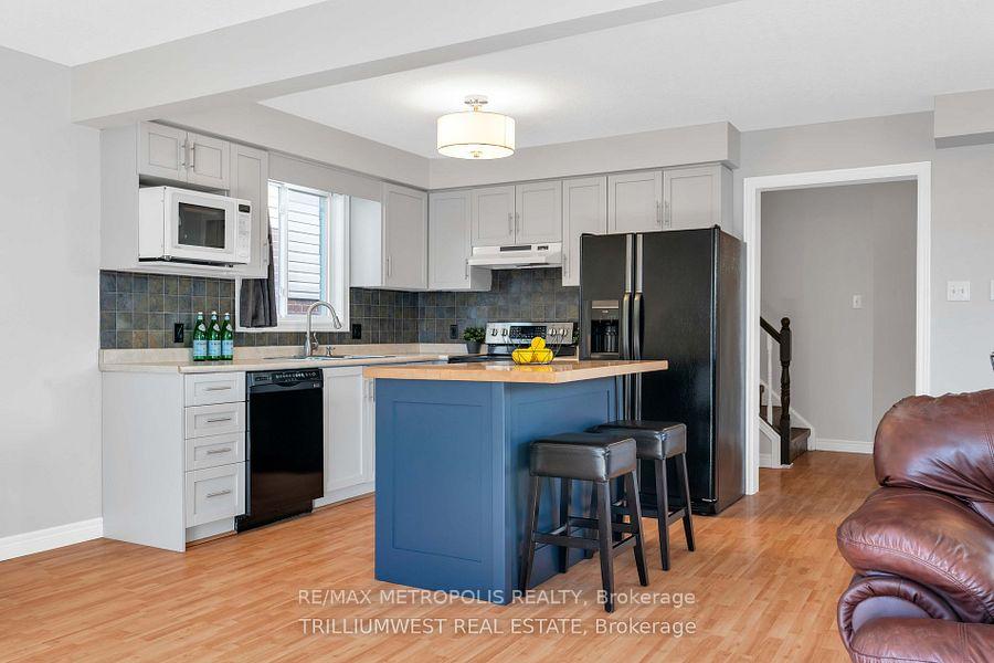 Photo 12 of 87 Tagge Street, Kitchener — HOMEH