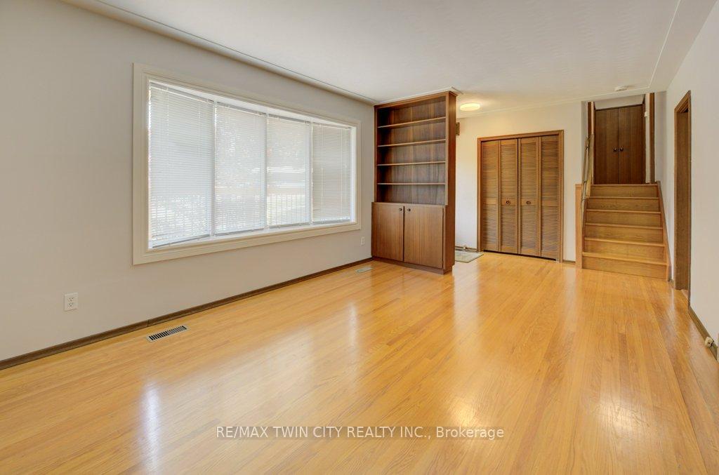Photo 8 of 346 Fischer Hallman Road, Kitchener — HOMEH