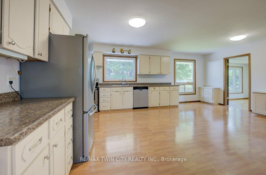 Photo 9 of 346 Fischer Hallman Road, Kitchener — HOMEH