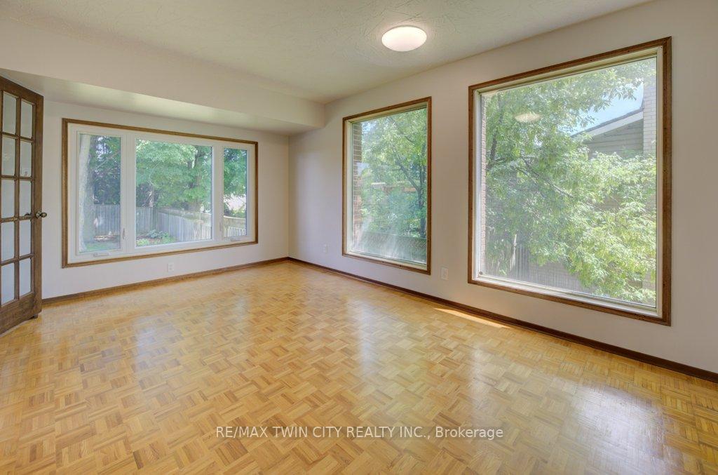 Photo 15 of 346 Fischer Hallman Road, Kitchener — HOMEH