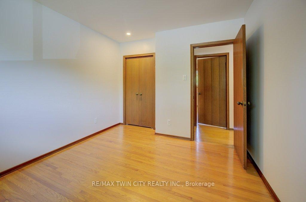 Photo 18 of 346 Fischer Hallman Road, Kitchener — HOMEH
