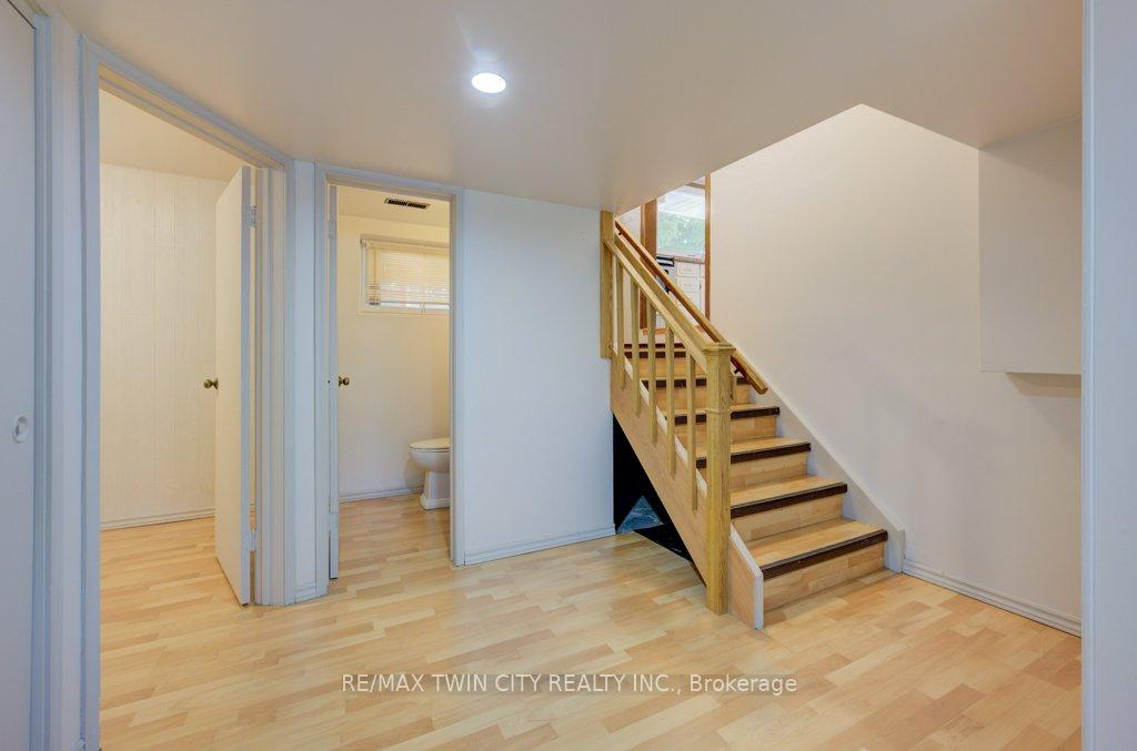 Photo 23 of 346 Fischer Hallman Road, Kitchener — HOMEH