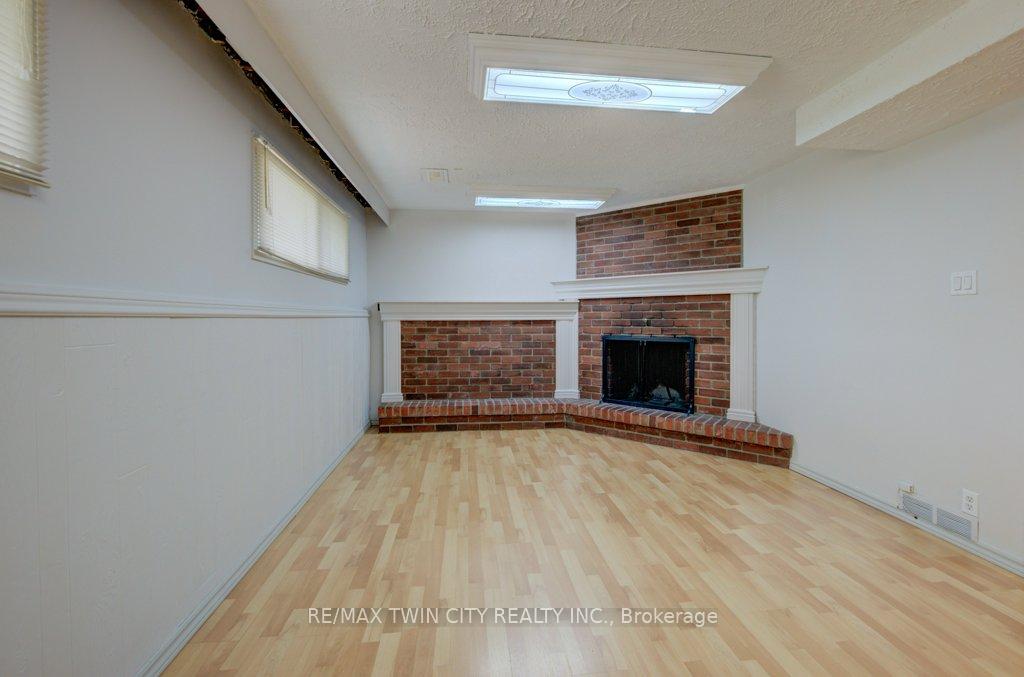 Photo 24 of 346 Fischer Hallman Road, Kitchener — HOMEH