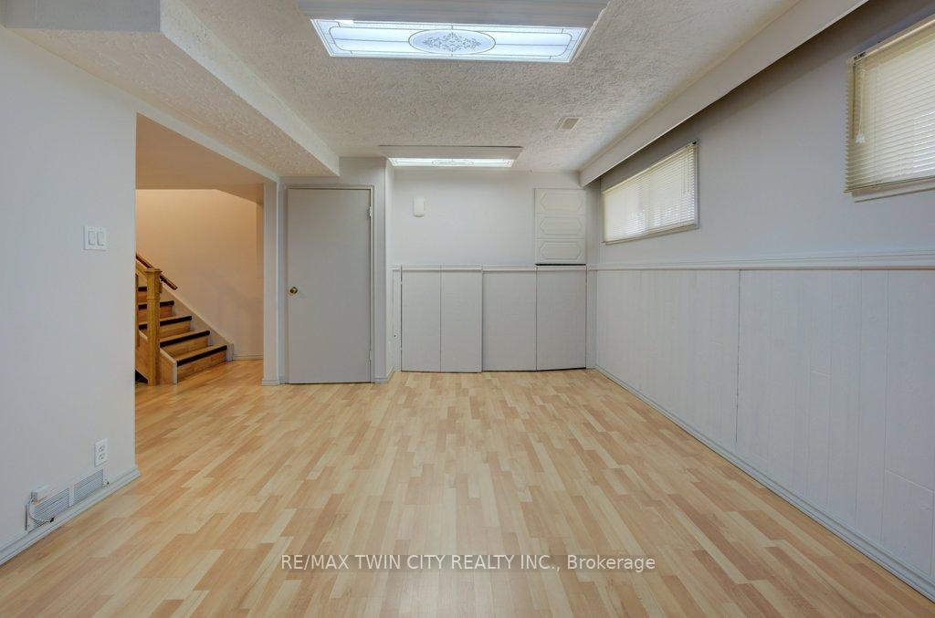 Photo 25 of 346 Fischer Hallman Road, Kitchener — HOMEH