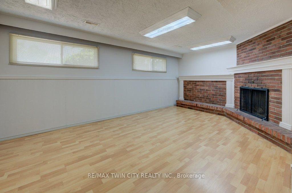 Photo 26 of 346 Fischer Hallman Road, Kitchener — HOMEH