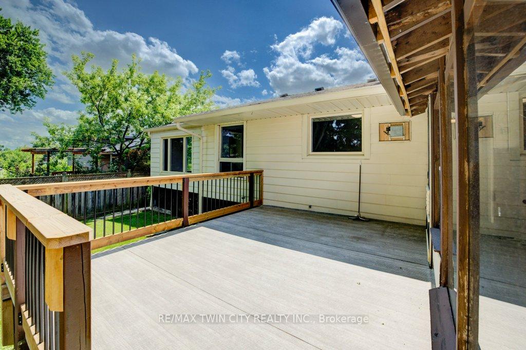 Photo 34 of 346 Fischer Hallman Road, Kitchener — HOMEH