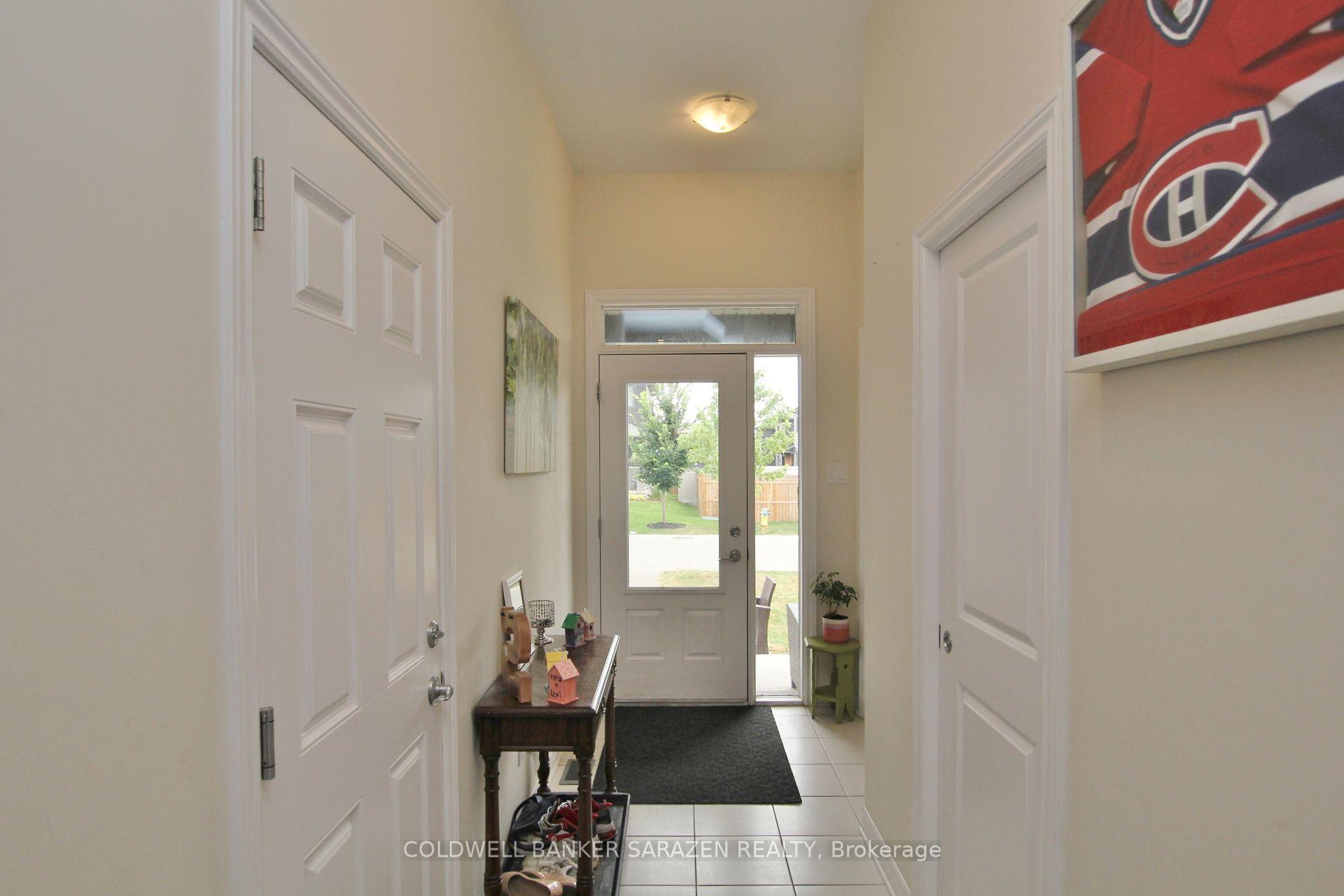 Photo 3 of 218 Tim Sheehan Place, Ottawa, Kanata - Emerald Meadows/Trailwest — HOMEH