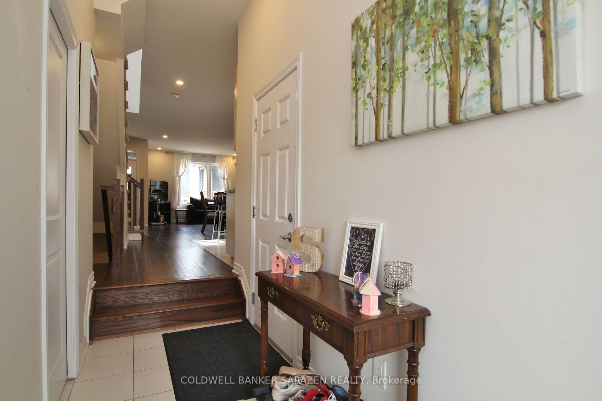 Photo 4 of 218 Tim Sheehan Place, Ottawa, Kanata - Emerald Meadows/Trailwest — HOMEH
