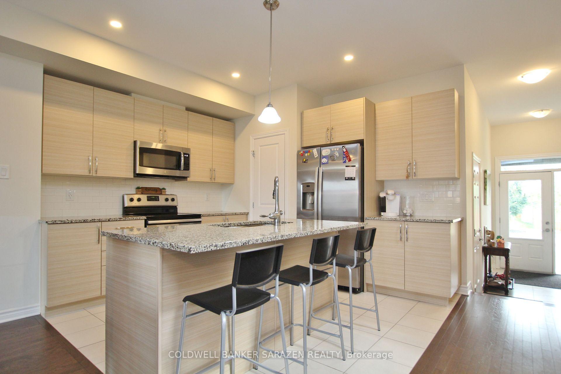 Photo 6 of 218 Tim Sheehan Place, Ottawa, Kanata - Emerald Meadows/Trailwest — HOMEH