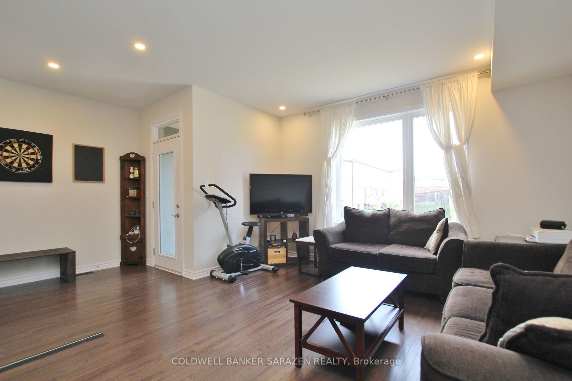 Photo 10 of 218 Tim Sheehan Place, Ottawa, Kanata - Emerald Meadows/Trailwest — HOMEH