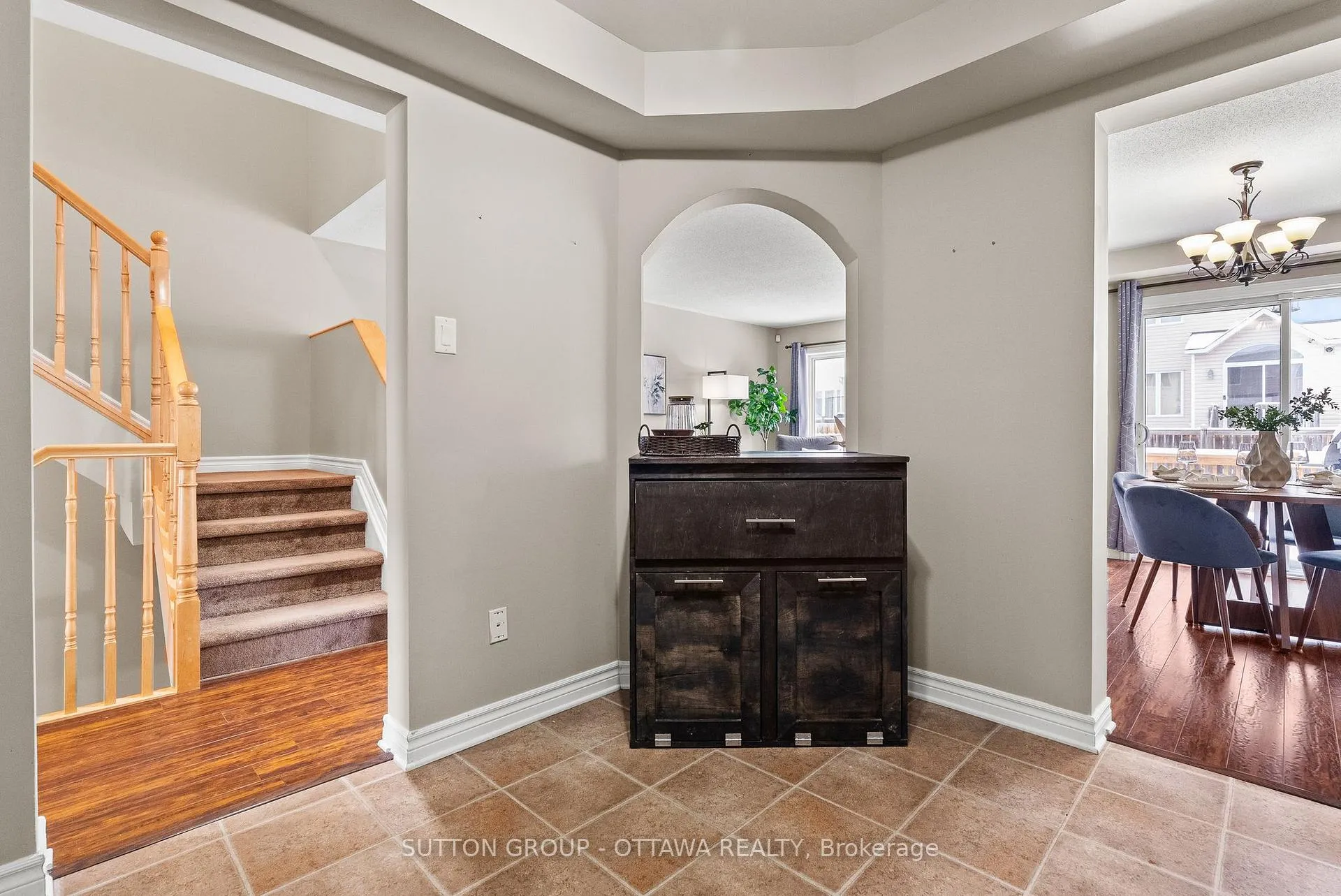 Photo 11 of 682 Paul Metivier Drive, Ottawa, Barrhaven - Strandherd — HOMEH