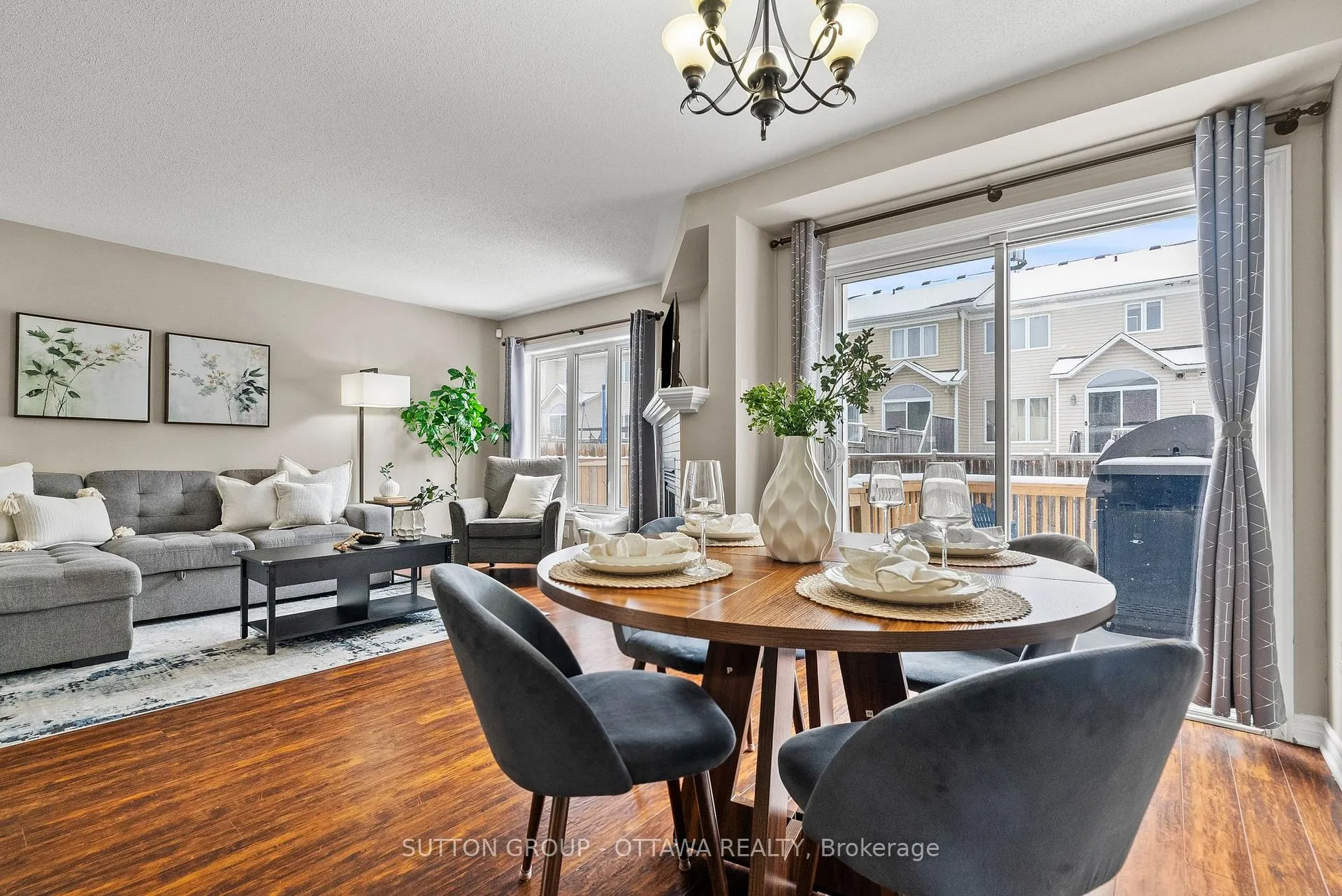 Photo 17 of 682 Paul Metivier Drive, Ottawa, Barrhaven - Strandherd — HOMEH