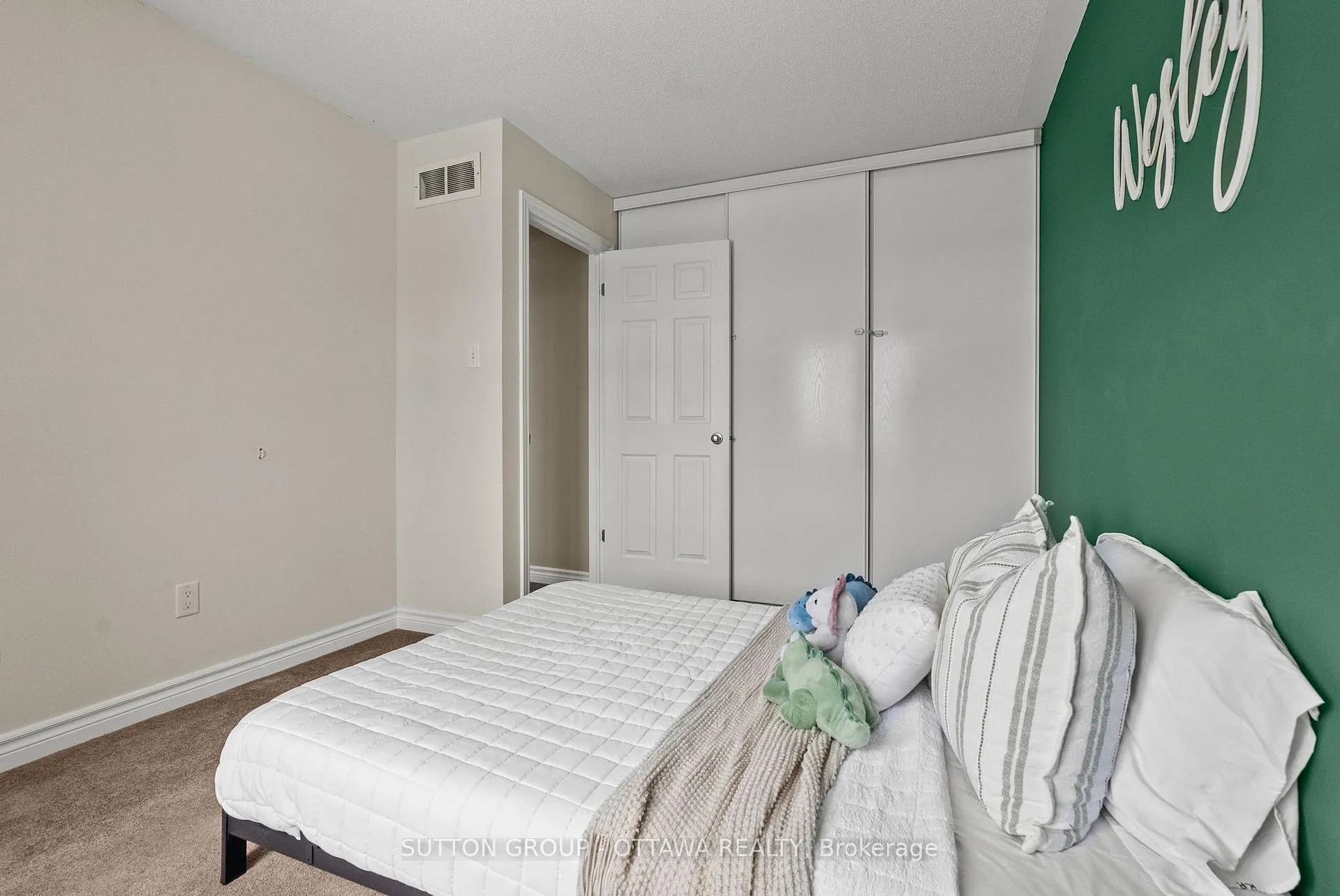 Photo 26 of 682 Paul Metivier Drive, Ottawa, Barrhaven - Strandherd — HOMEH