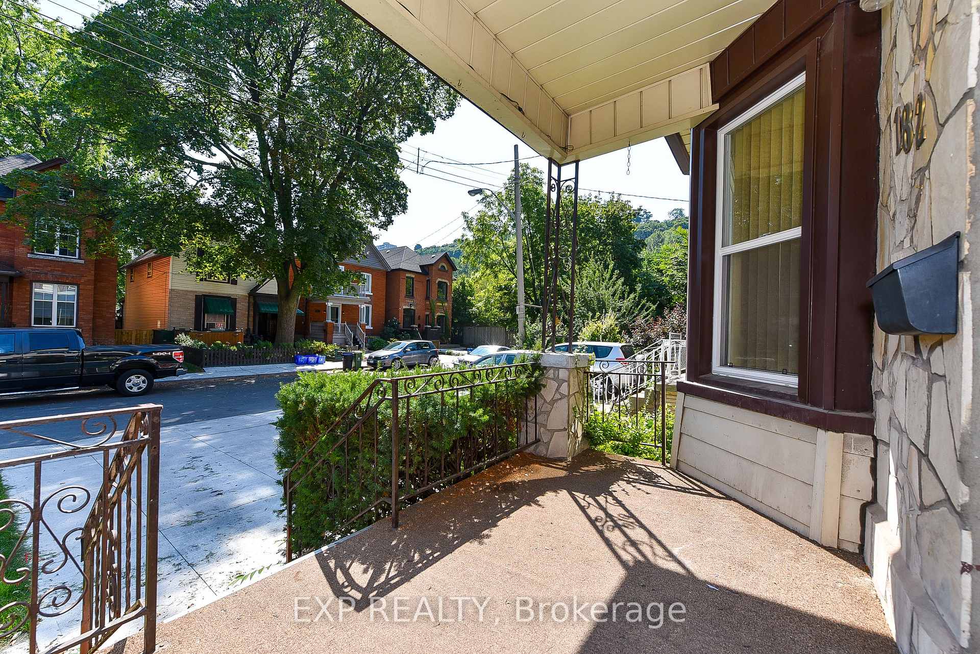 Photo 3 of Unit 1, 182 Emerald Street S, Hamilton, Stinson — HOMEH