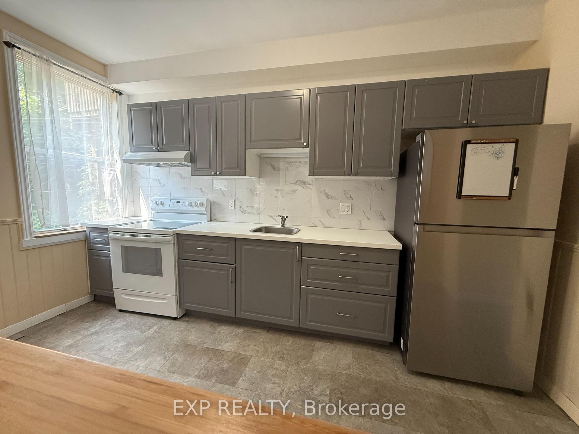 Photo 10 of Unit 1, 182 Emerald Street S, Hamilton, Stinson — HOMEH
