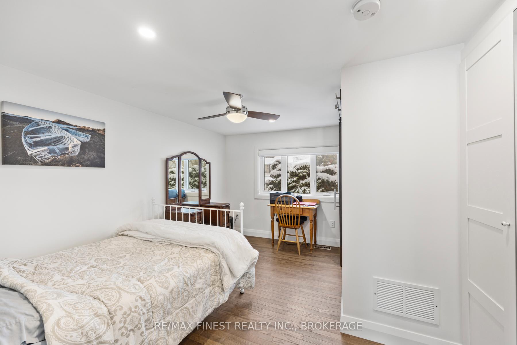 Photo 11 of 31 Manitou Crescent E, Loyalist, Amherstview — HOMEH