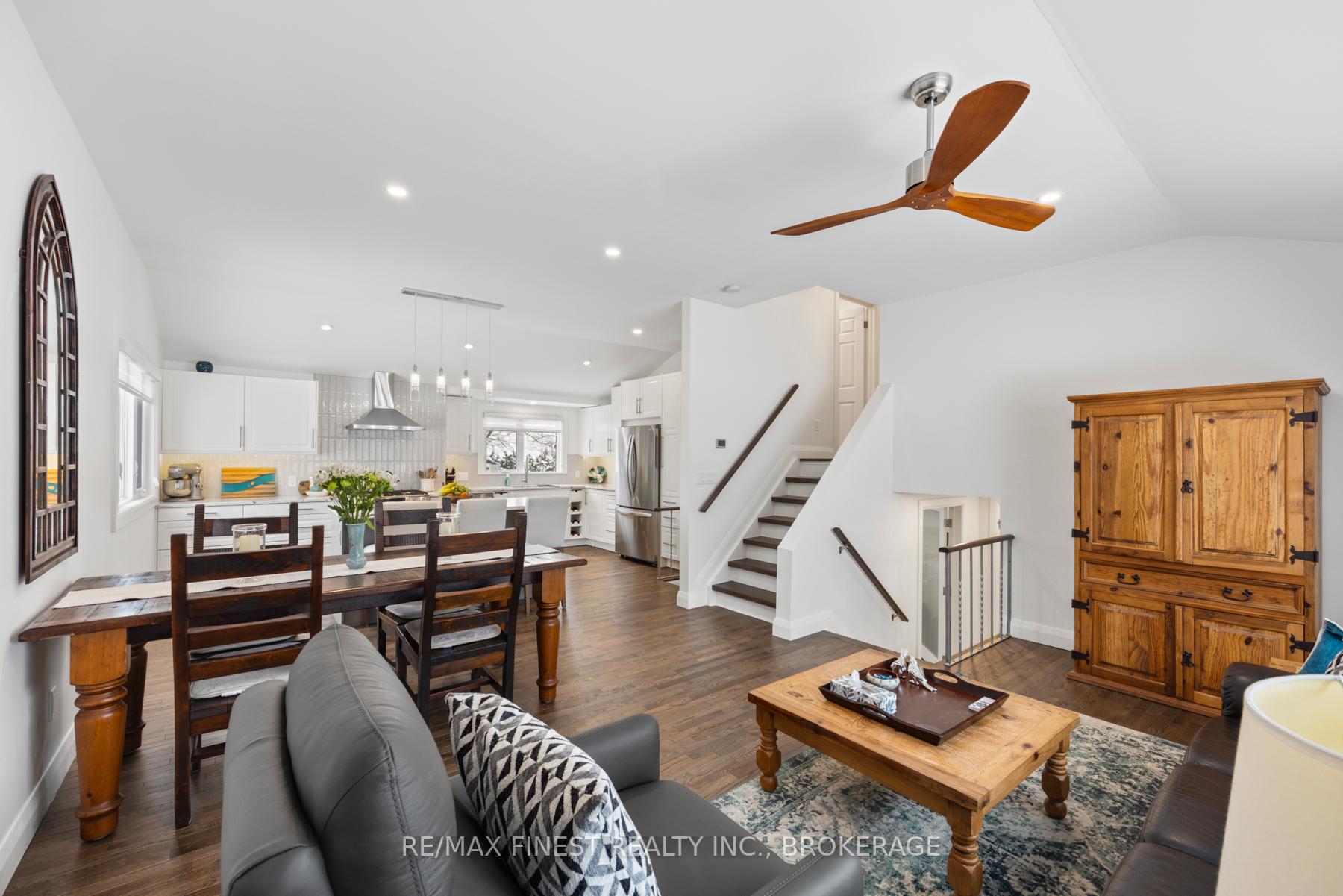 Photo 15 of 31 Manitou Crescent E, Loyalist, Amherstview — HOMEH