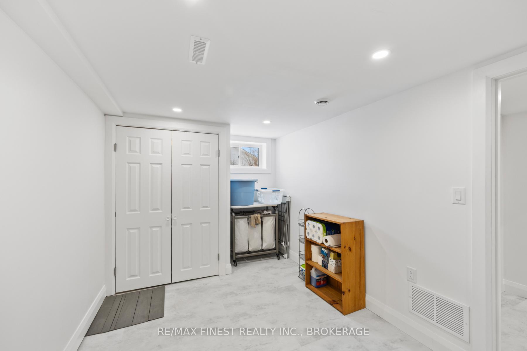 Photo 38 of 31 Manitou Crescent E, Loyalist, Amherstview — HOMEH