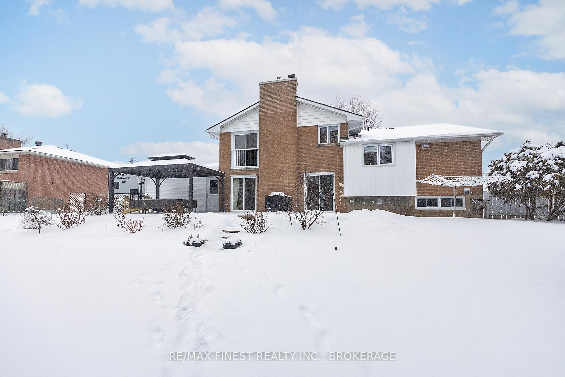 Photo 42 of 31 Manitou Crescent E, Loyalist, Amherstview — HOMEH