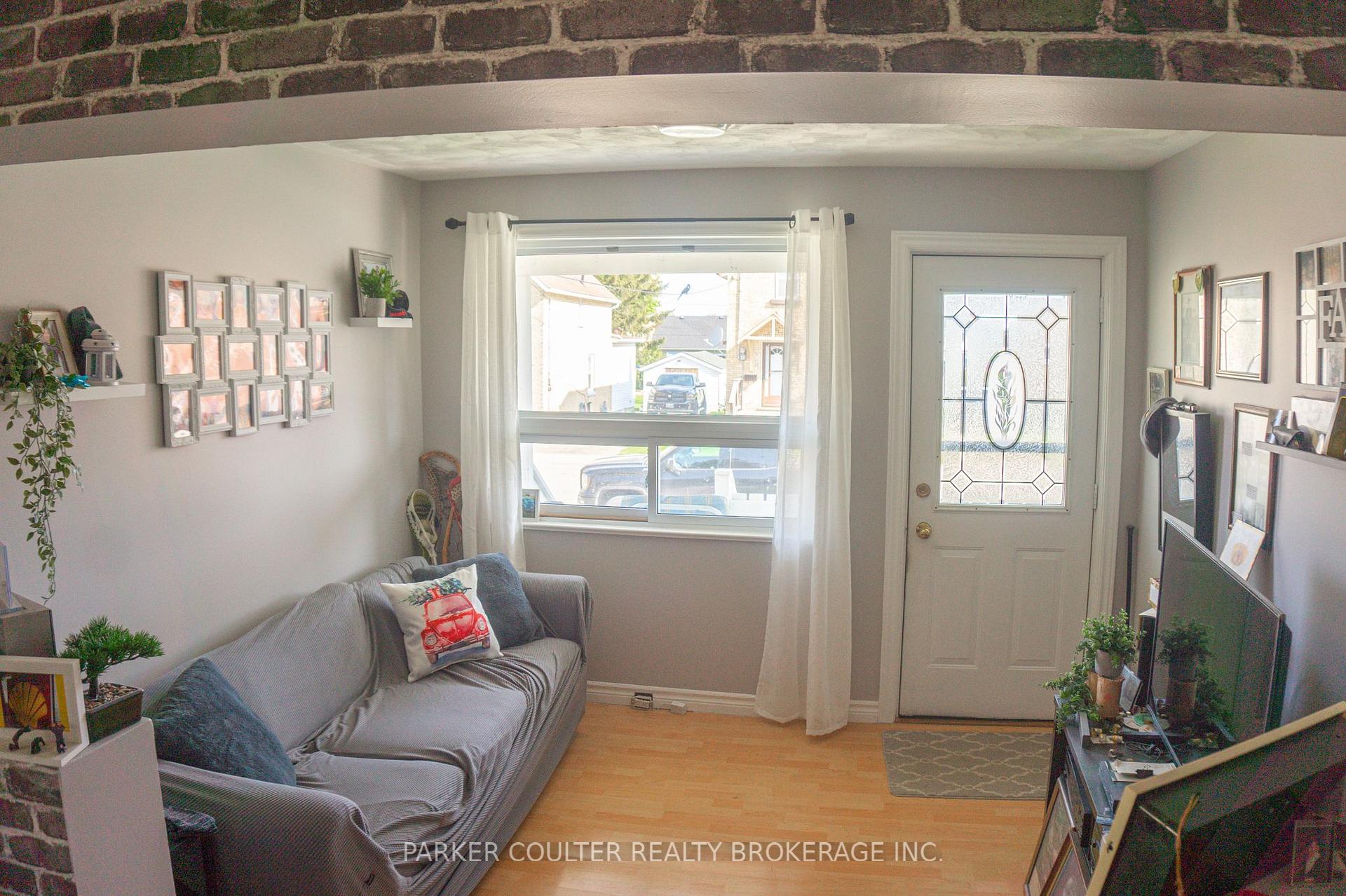 Photo 3 of 503 12th Street, Hanover — HOMEH