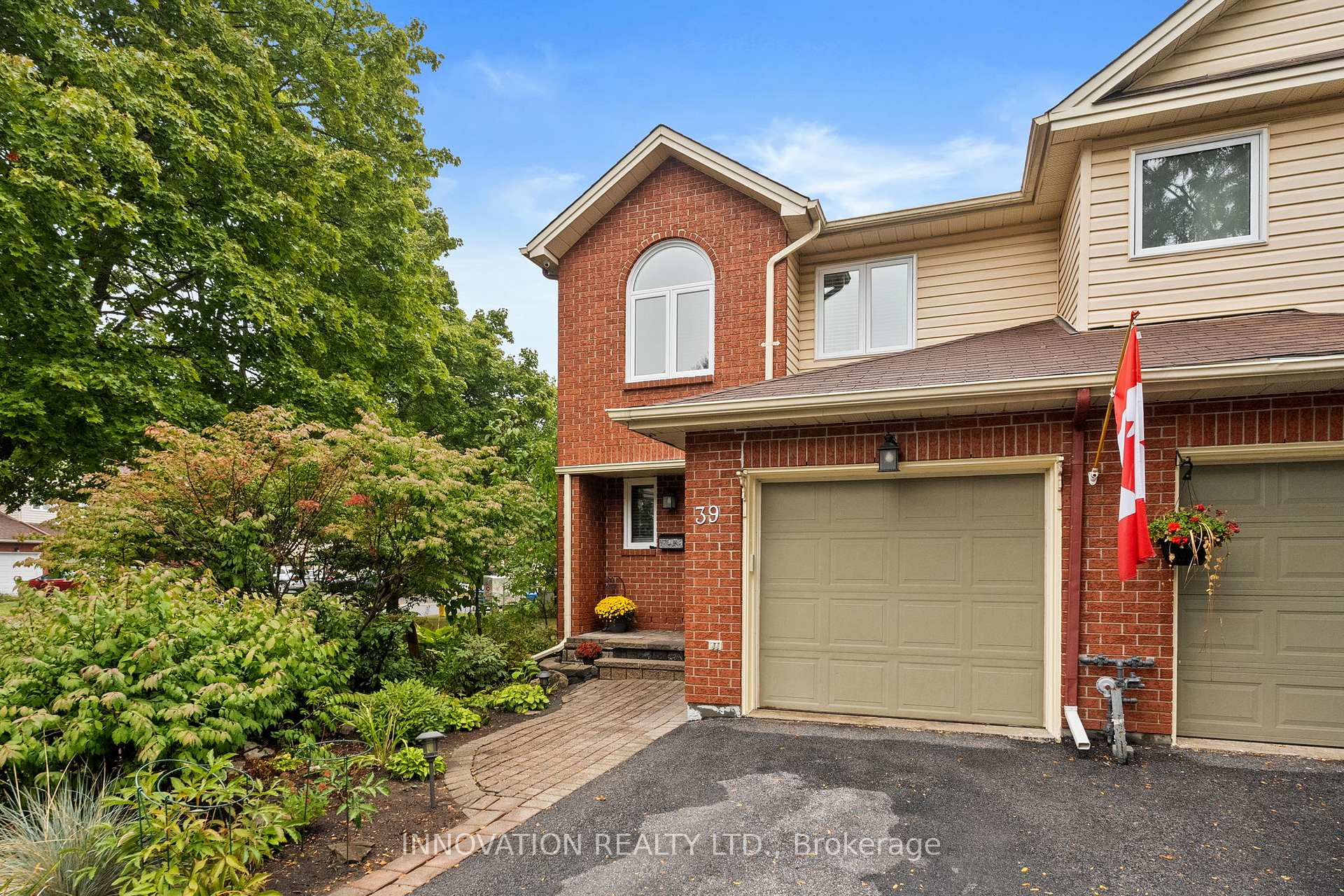 Photo 2 of 39 Furlong Crescent, Ottawa, Kanata - Bridlewood — HOMEH