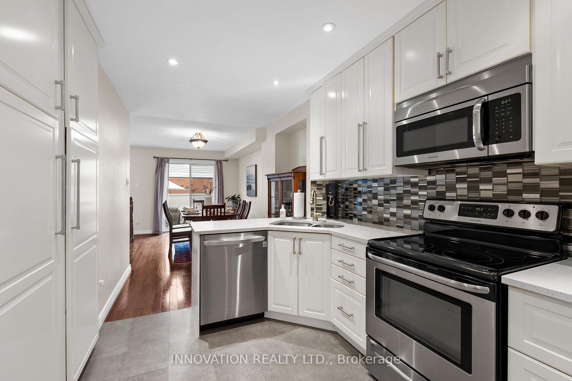 Photo 8 of 39 Furlong Crescent, Ottawa, Kanata - Bridlewood — HOMEH