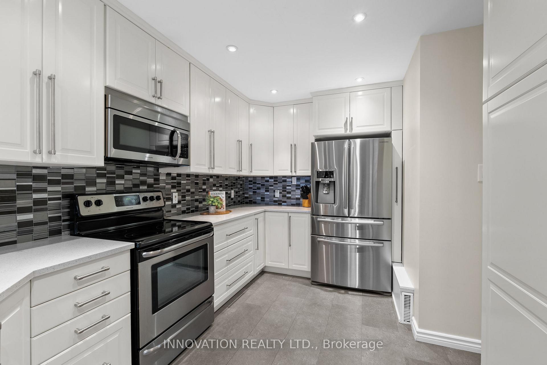 Photo 9 of 39 Furlong Crescent, Ottawa, Kanata - Bridlewood — HOMEH