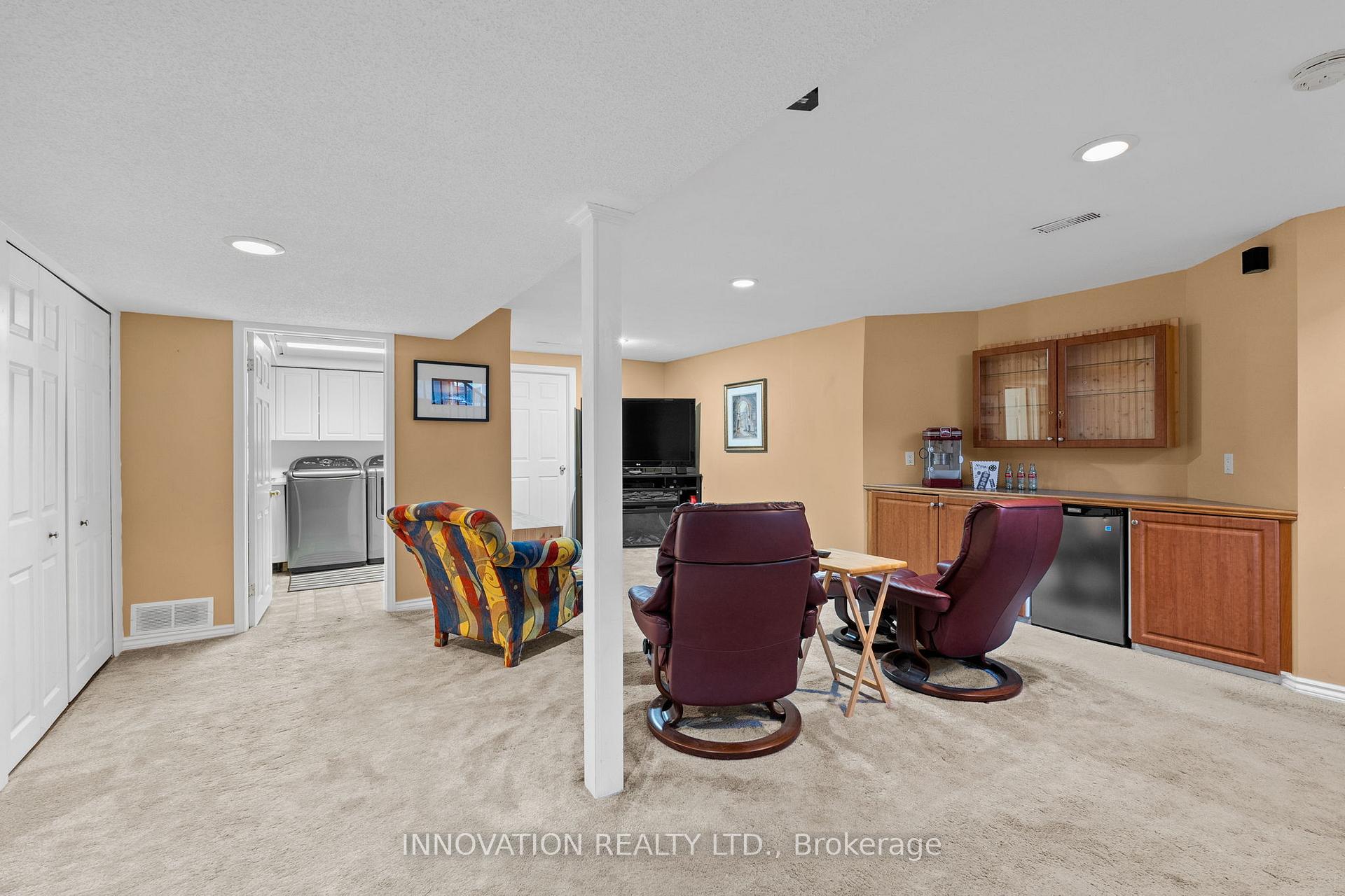 Photo 29 of 39 Furlong Crescent, Ottawa, Kanata - Bridlewood — HOMEH