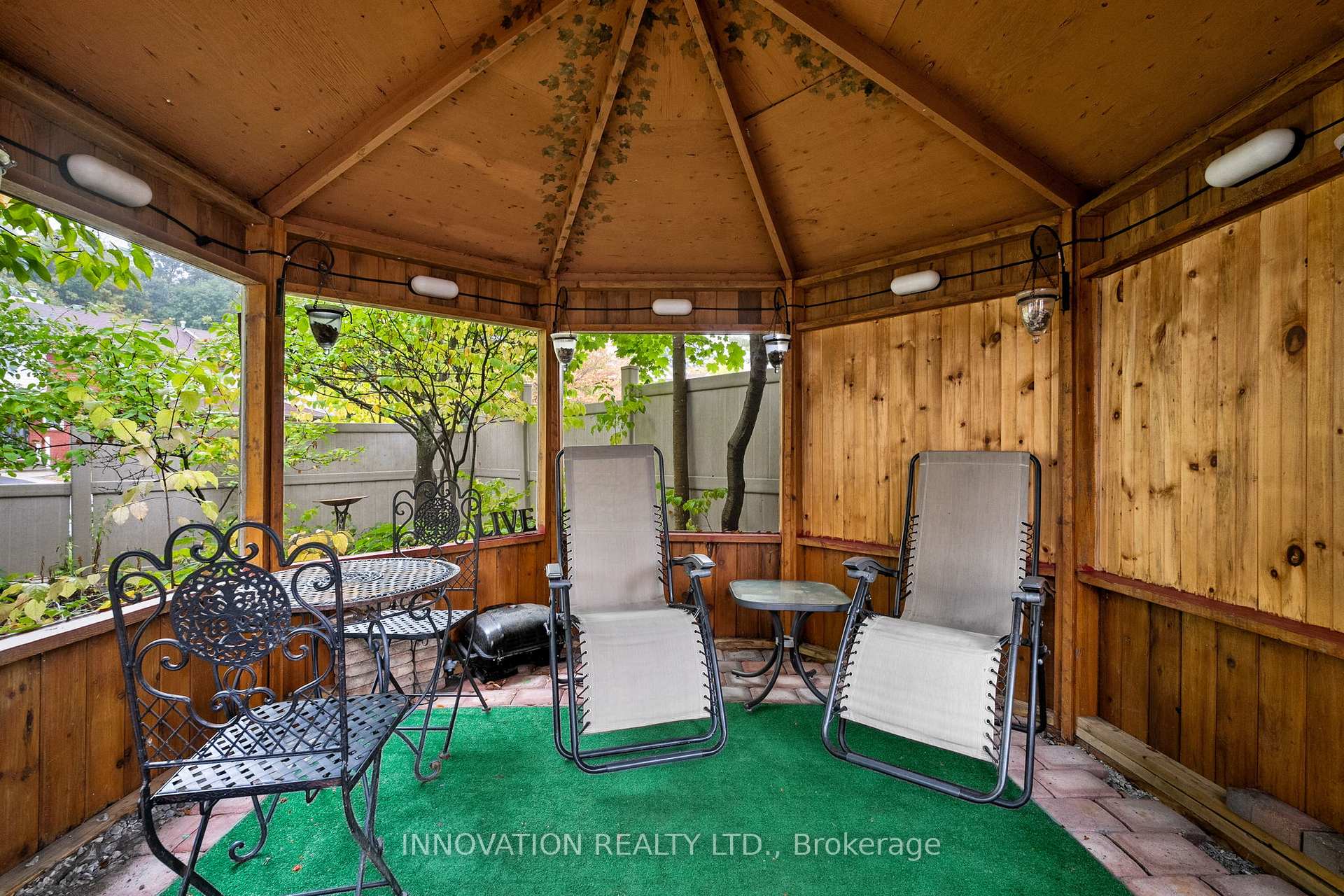 Photo 37 of 39 Furlong Crescent, Ottawa, Kanata - Bridlewood — HOMEH