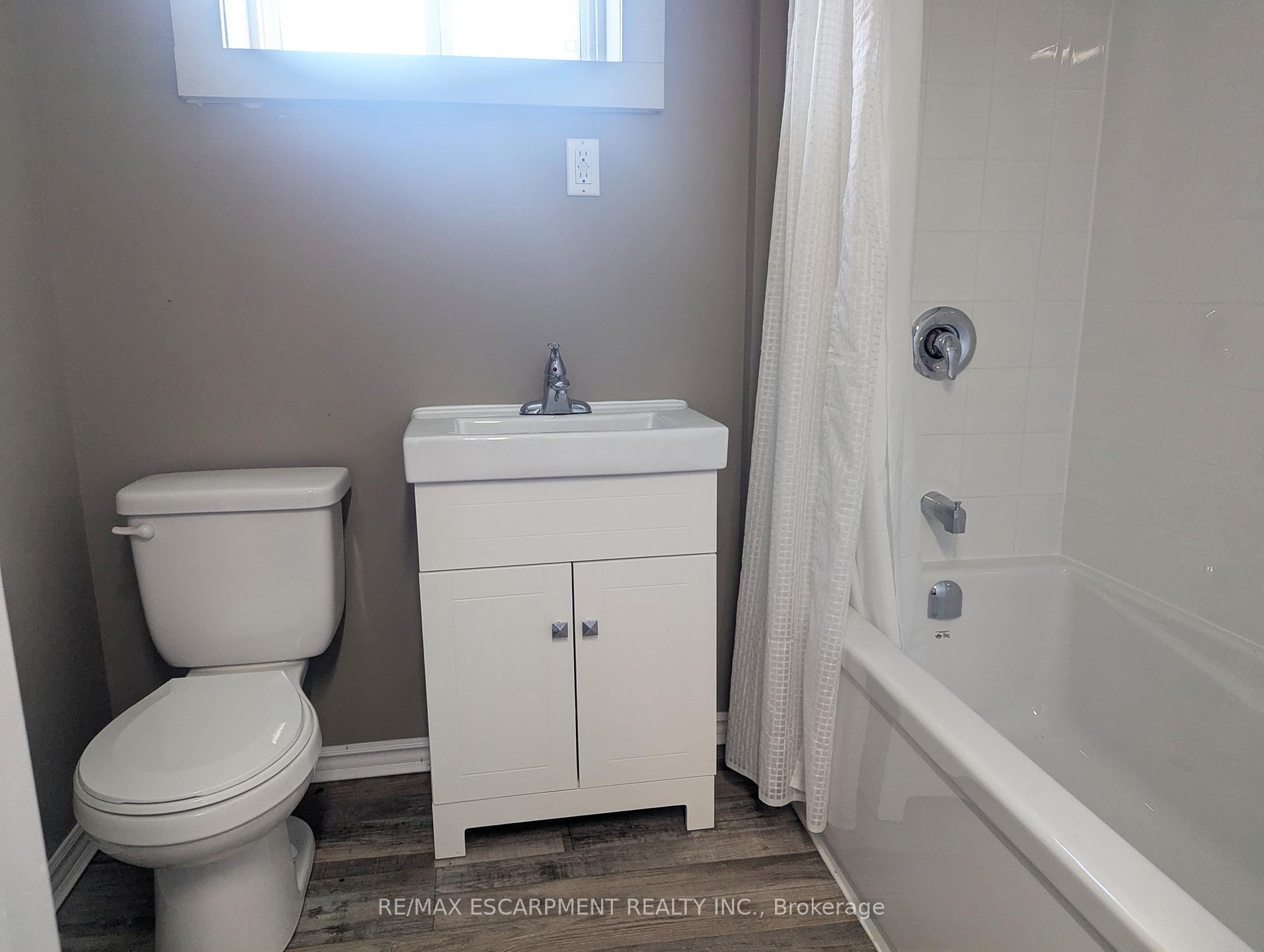 Photo 11 of Unit Lower, 58 Miles Road, Hamilton, Broughton — HOMEH