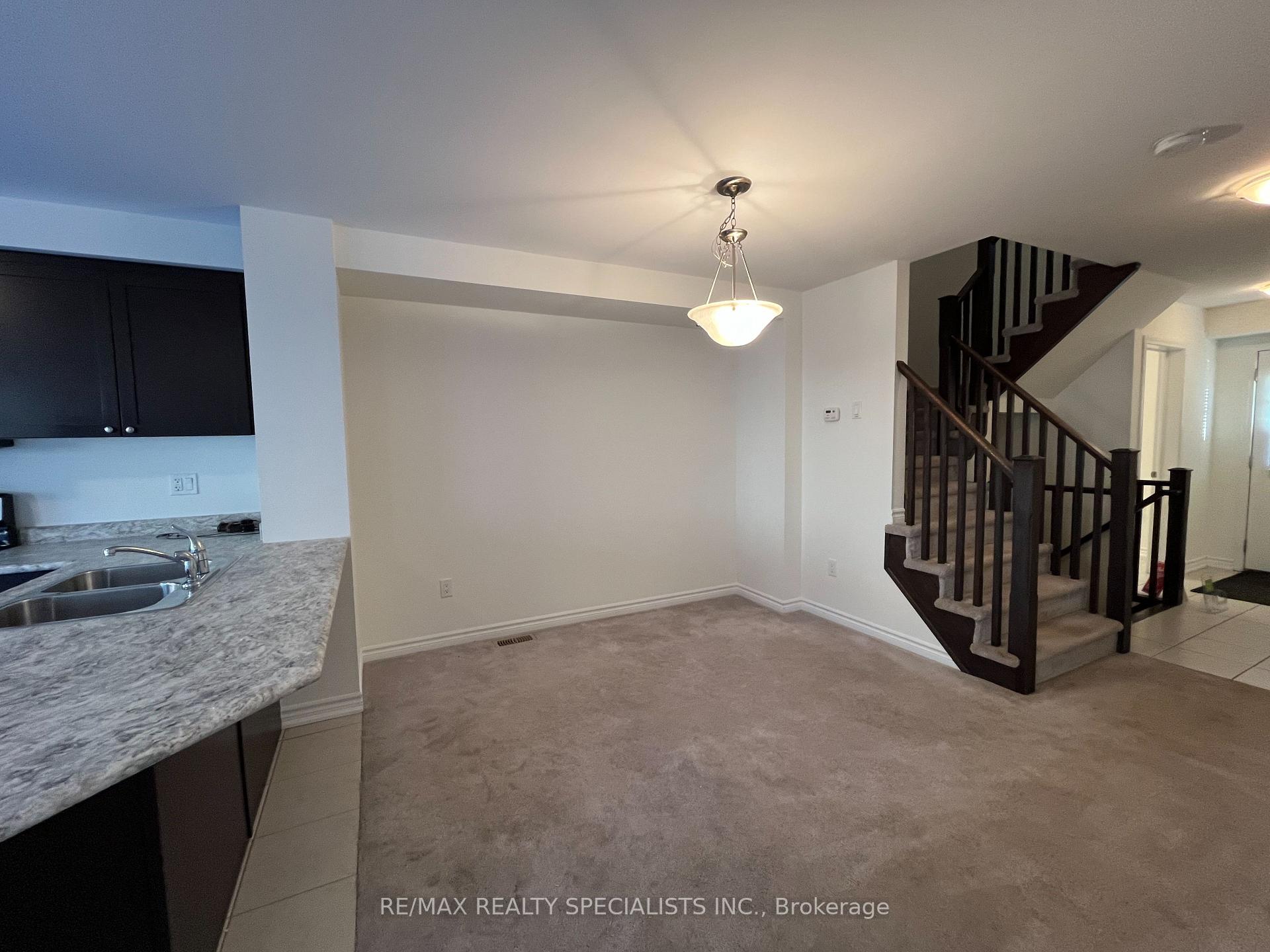 Photo 5 of 25 Stratus Street, Kitchener — HOMEH