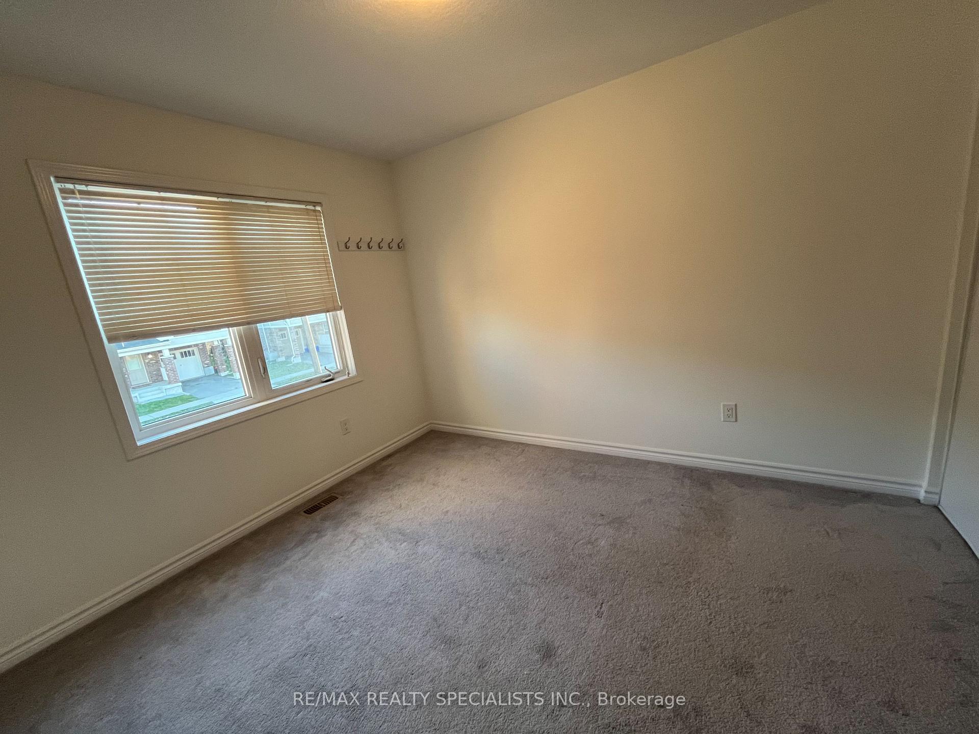 Photo 11 of 25 Stratus Street, Kitchener — HOMEH