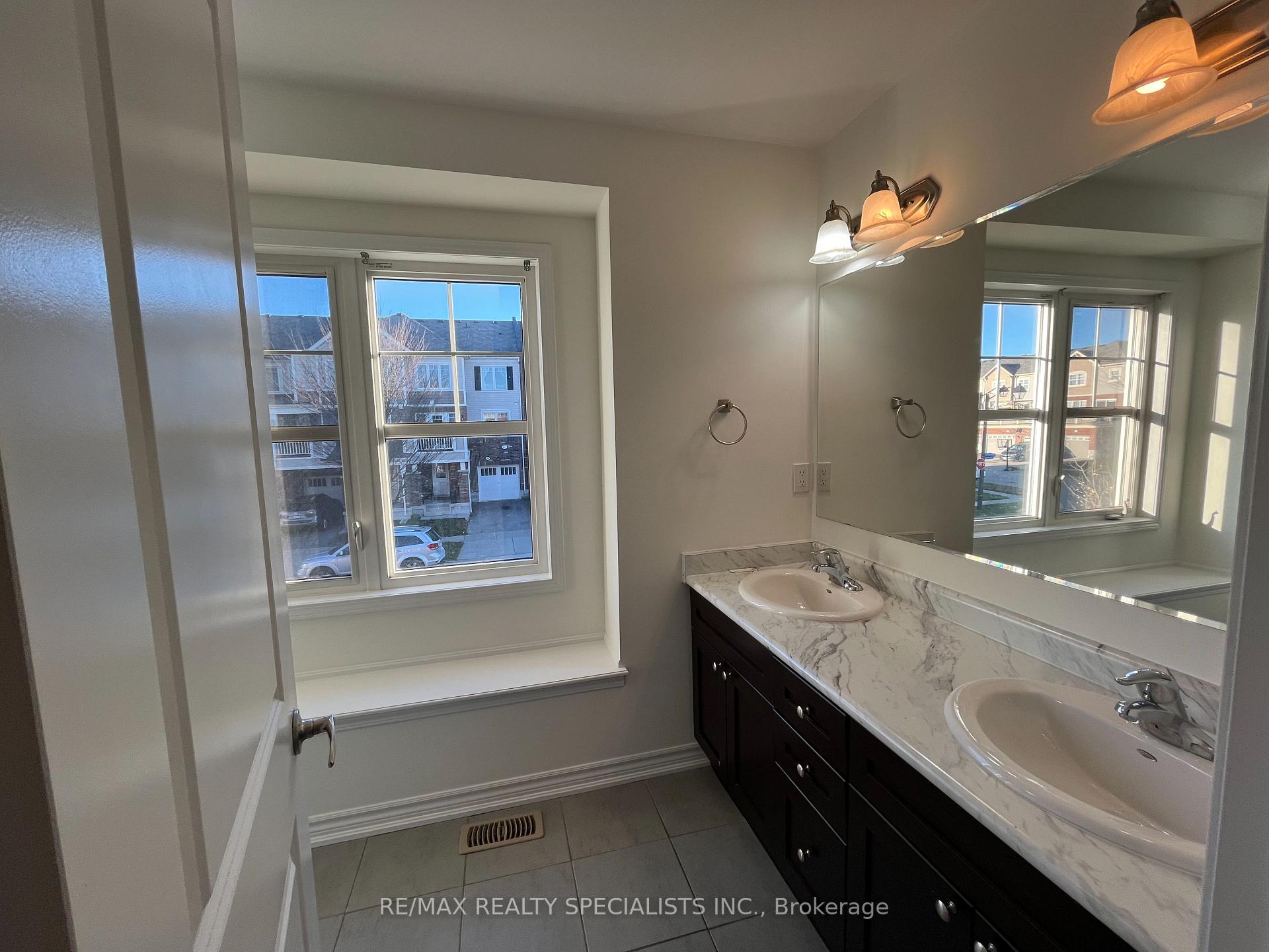Photo 13 of 25 Stratus Street, Kitchener — HOMEH