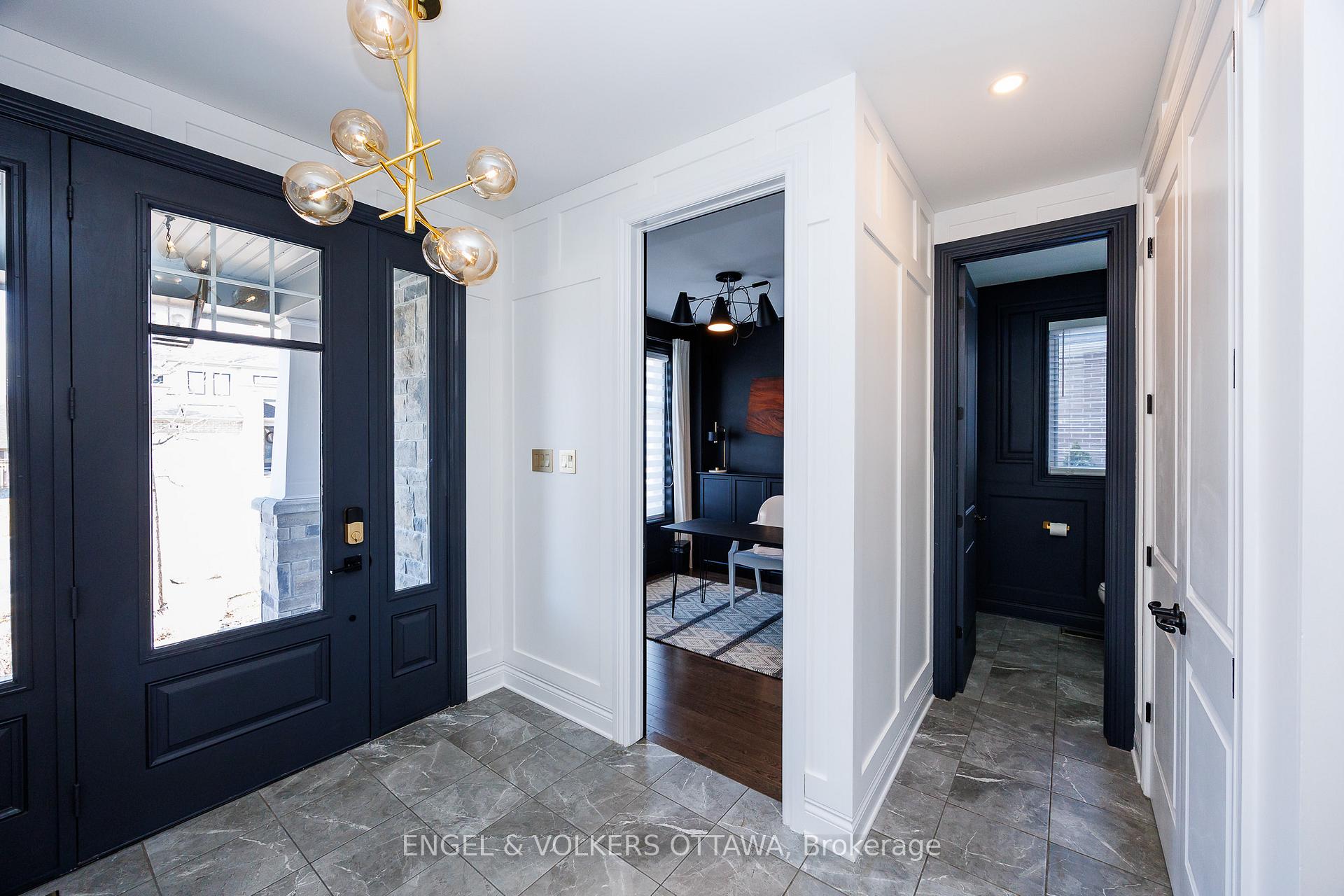 Photo 5 of 886 Percival Crescent, Ottawa, Mahogany Community — HOMEH