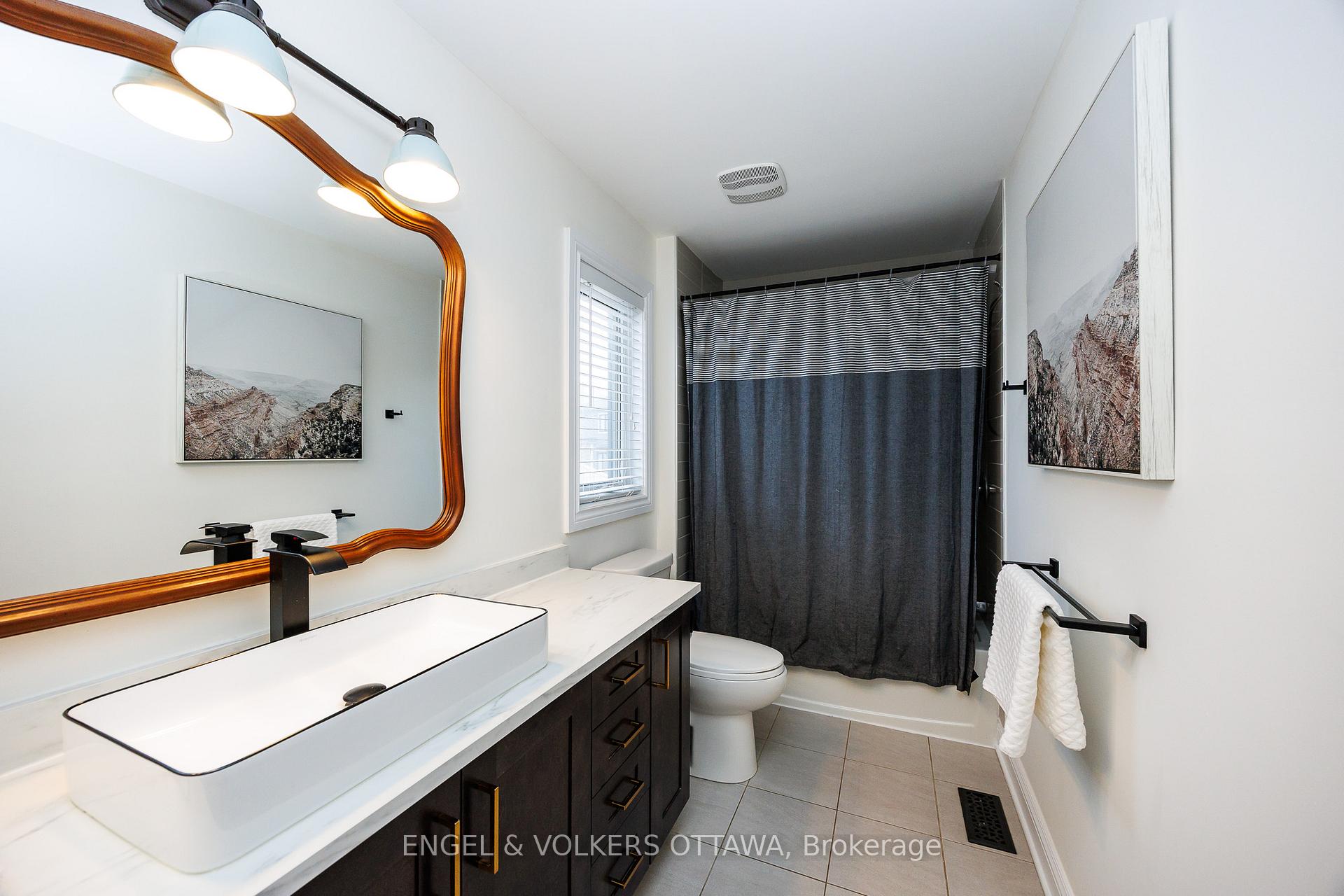 Photo 37 of 886 Percival Crescent, Ottawa, Mahogany Community — HOMEH